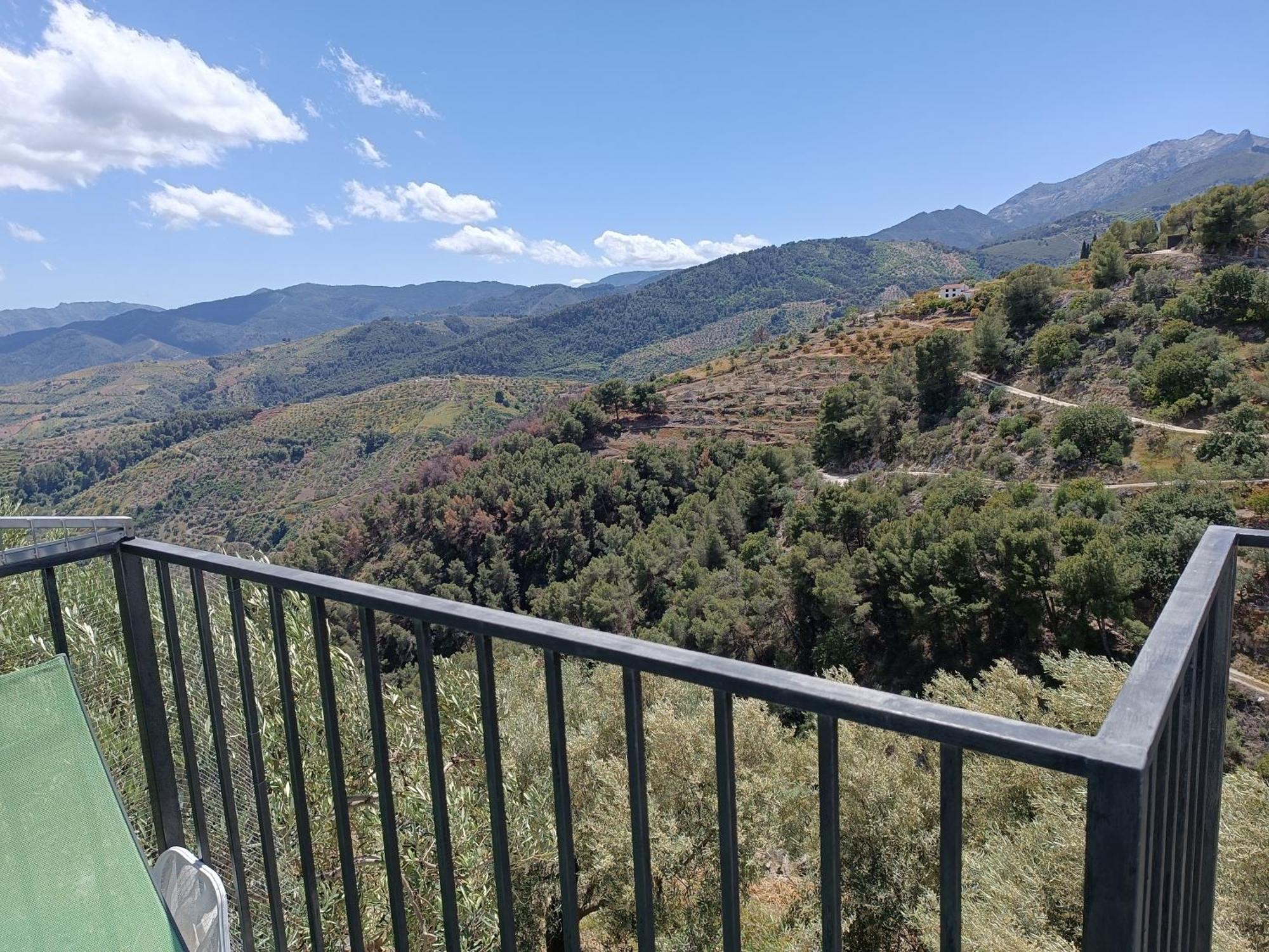 Casa Rural La Revuelta Con Las Mejores Vistas A La Naturaleza Yunquera Екстериор снимка